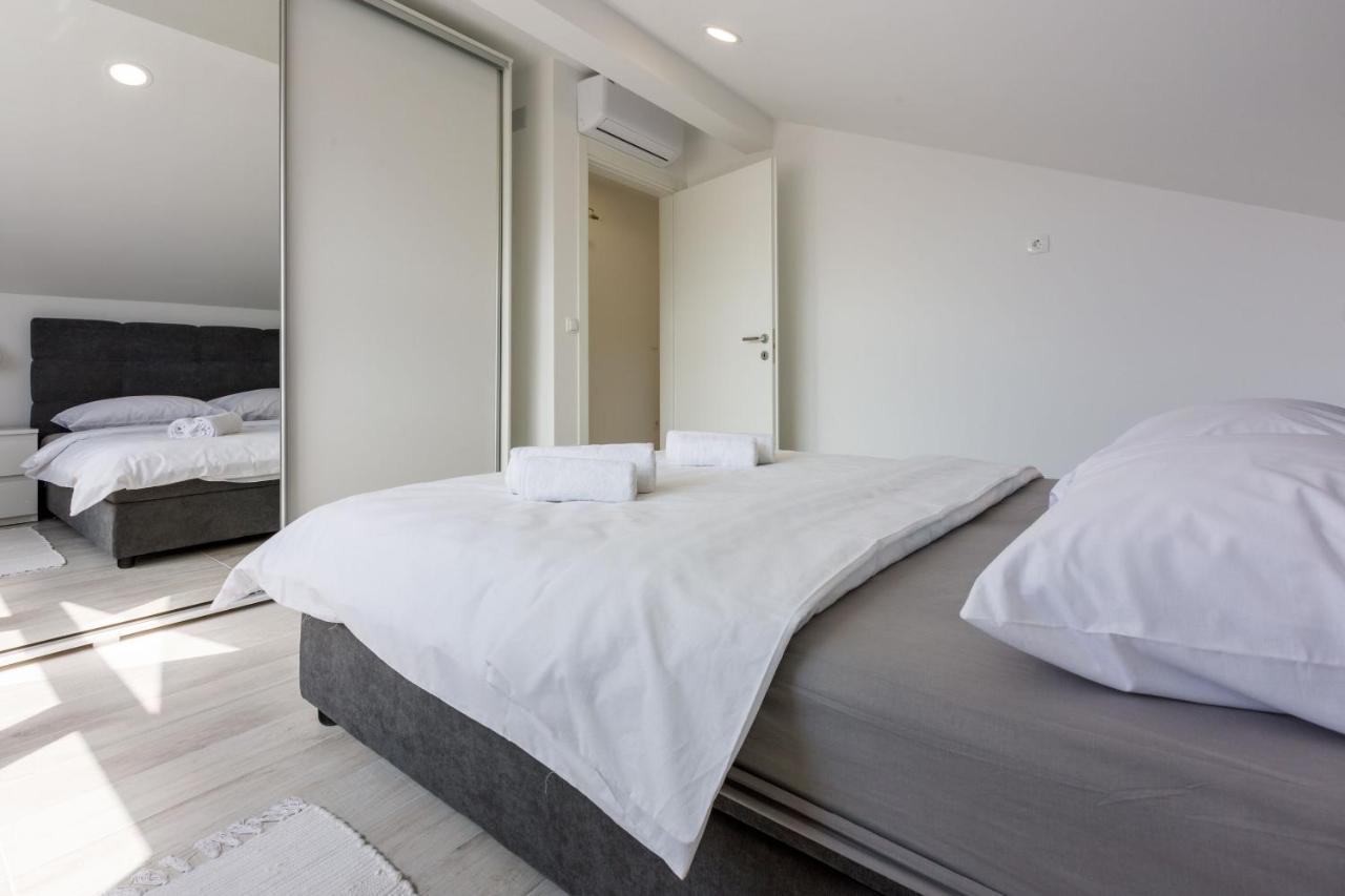 Apartments Cvetkovic Crikvenica Exterior photo